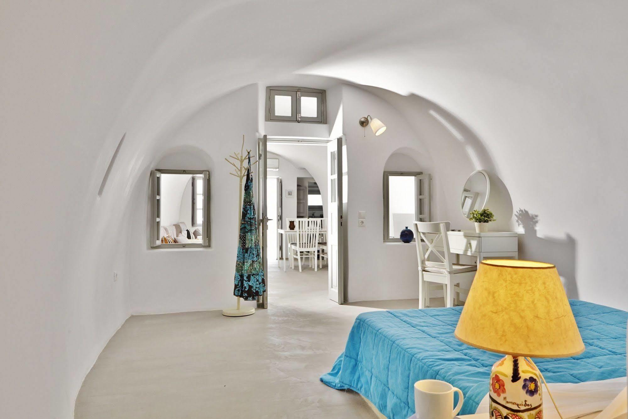 Liakada Oia Suites מראה חיצוני תמונה